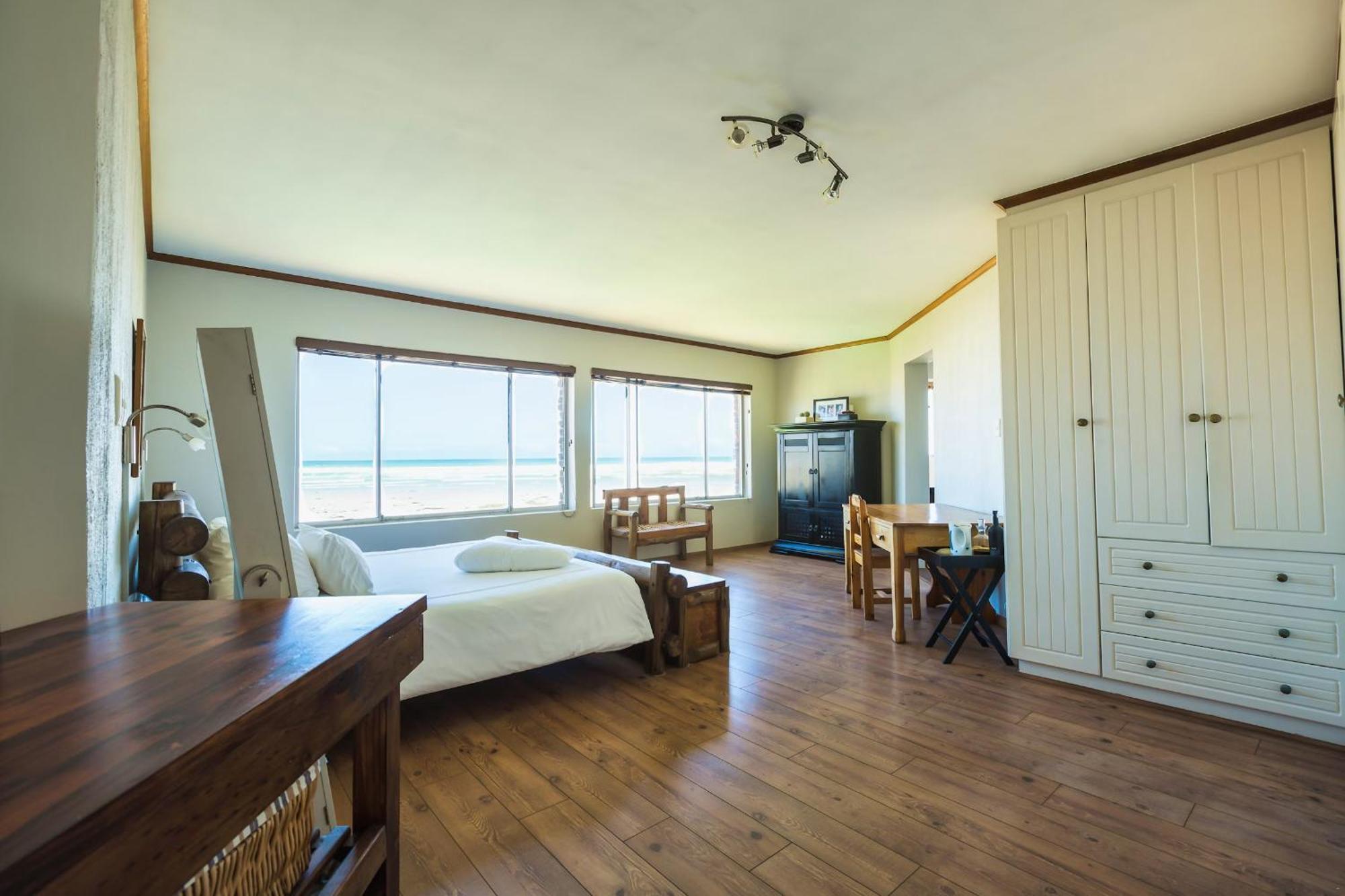 14 Penguin Place, Melkbosstrand Bilik gambar
