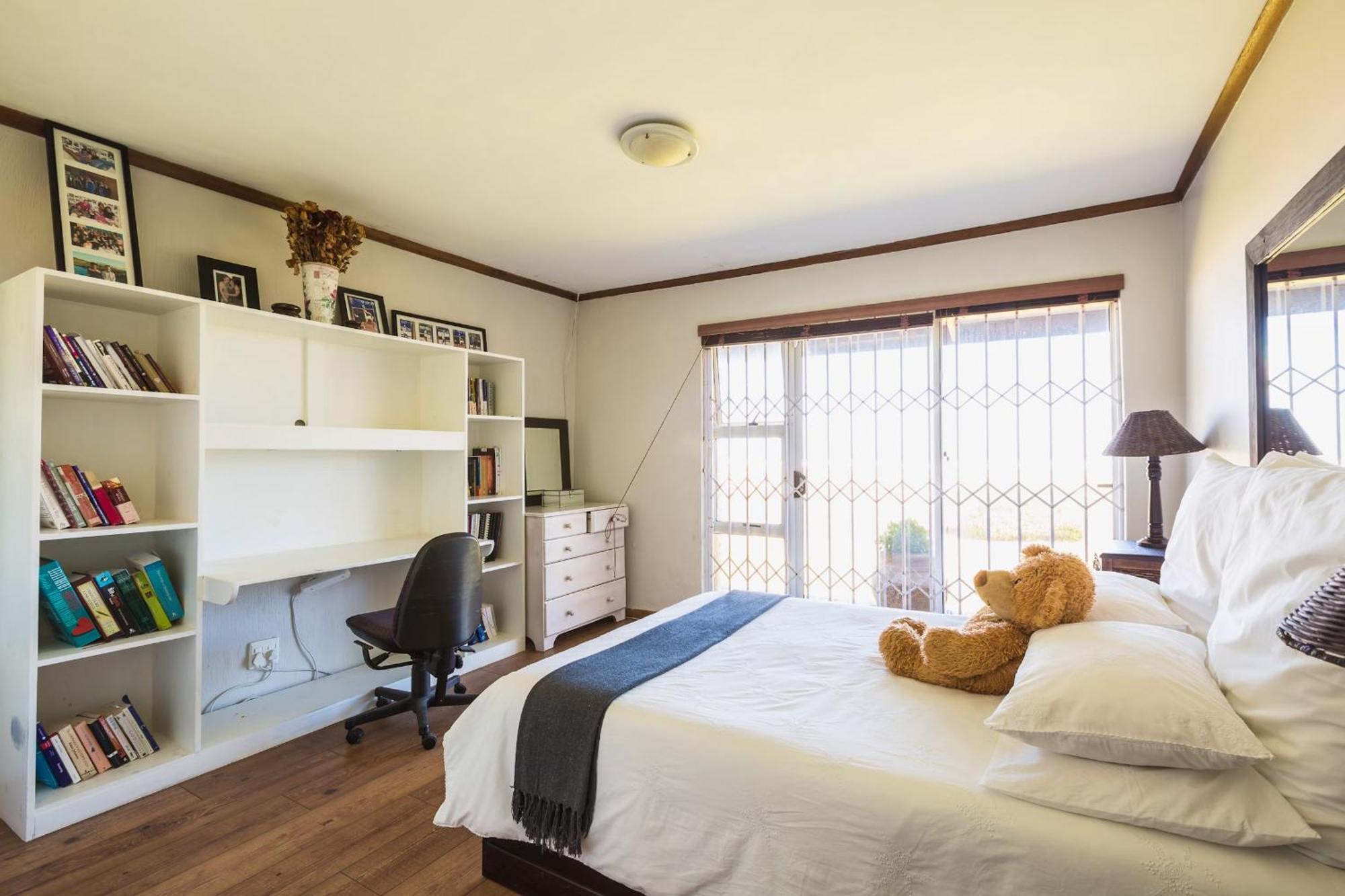 14 Penguin Place, Melkbosstrand Bilik gambar