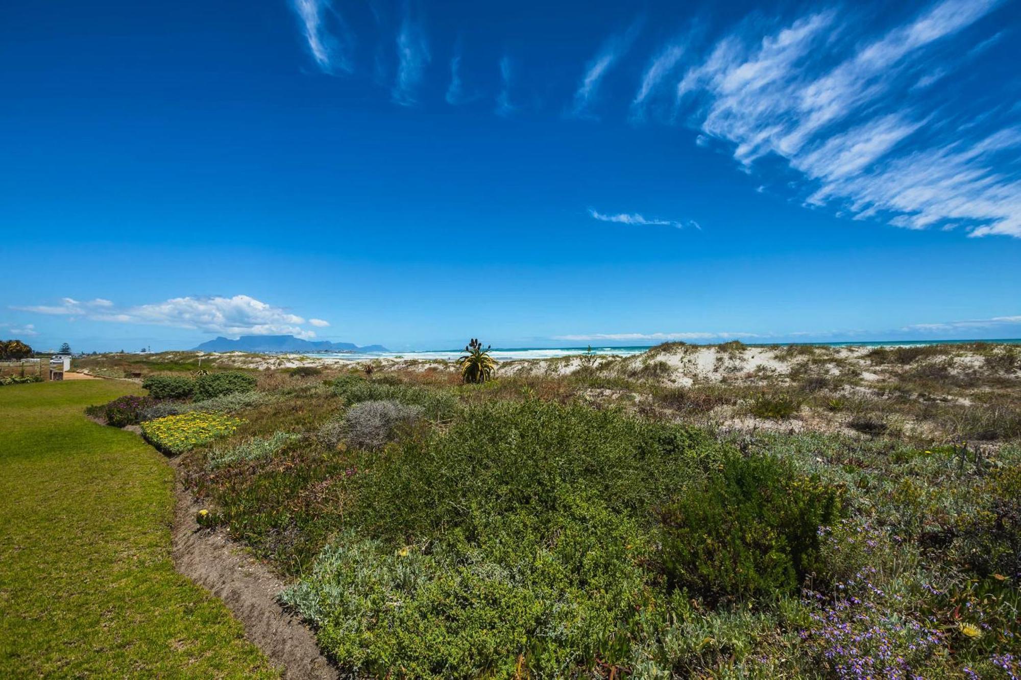 14 Penguin Place, Melkbosstrand Bilik gambar